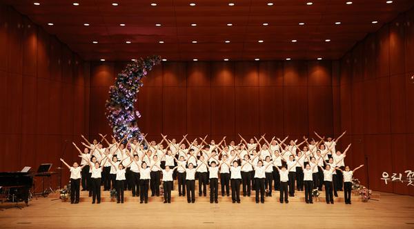 창원시립소년소녀합창단, 세계청소년합창경연대회 금메달 수상창원시립소년소녀합창단, 세계청소년합창경연대회 금메달 수상.jpg