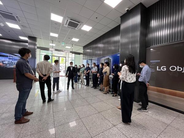 창원특례시, 가전업계 첫 등대공장&lsquo;LG스마트파크&rsquo;방문창원특례시, 가전업계 첫 등대공장‘LG스마트파크’방문 (산업혁신과) (1).jpg