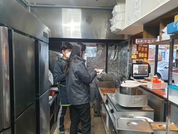 창원시, 배달앱 등록 음식점 위생 점검 실시