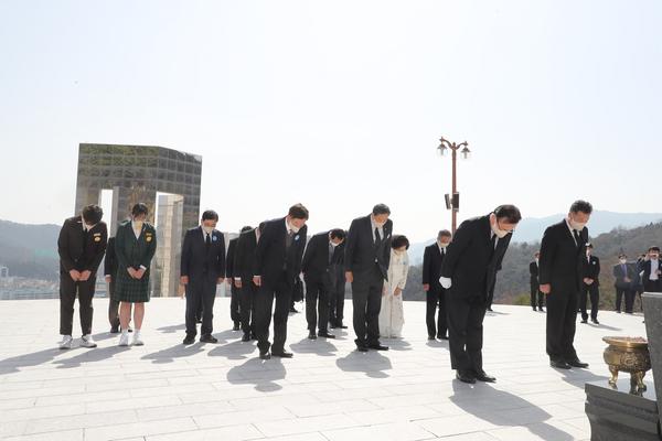 창원서 &lsquo;민주주의 초석&rsquo; 제62회 3‧15의거 기념식 거행 창원서 ‘민주주의 초석’ 제62회 3‧15의거 기념식 거행 (행정과) (2).jpg