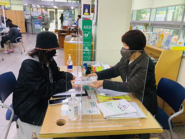 창원시, 감염취약계층 한시 신속항원 자가검사키트 지원창원시, 감염취약계층 한시 신속항원 자가검사키트 지원.jpg