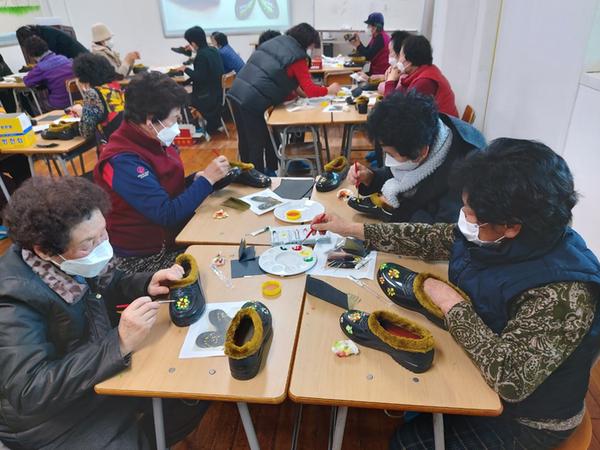 창원시 주남환경학교, 동읍 주민과 소통&middot;화합의 장 열다 창원시 주남환경학교, 동읍 주민과 소통·화합의 장 열다 (2).jpg