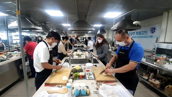 창원시, 제2회 창원 맛스터(Master) 요리학교 참여 영업주 모집 창원시, 제2회 창원 맛스터(Master) 요리학교 참여 영업주 모집 (1).jpeg
