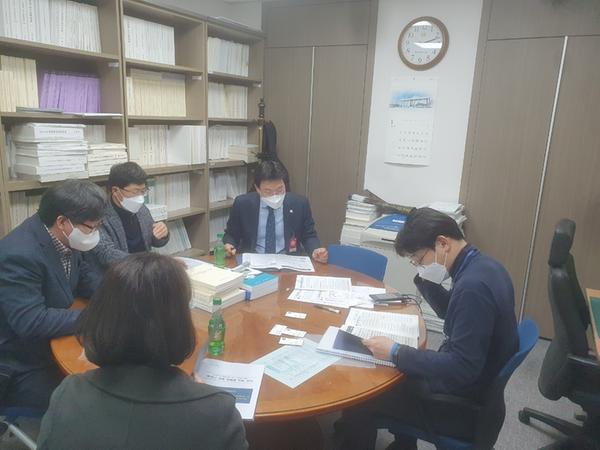 창원특례시 날개 되어줄 지방분권법, 국회 통과에 사활 건다 창원특례시 날개 되어줄 지방분권법, 국회 통과에 사활 건다 (자치분권과) (1).jpg