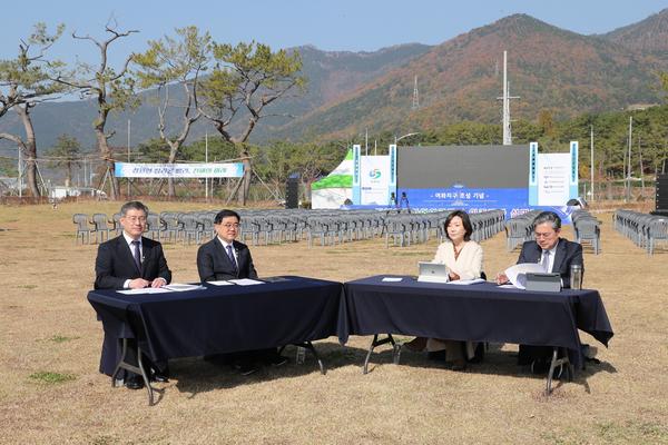&ldquo;육&middot;해&middot;공 활보하는 창원의 새 미래, 진해에서 시작된다&rdquo;“육·해·공 활보하는 창원의 새 미래, 진해에서 시작된다” (공보관) (1).jpg