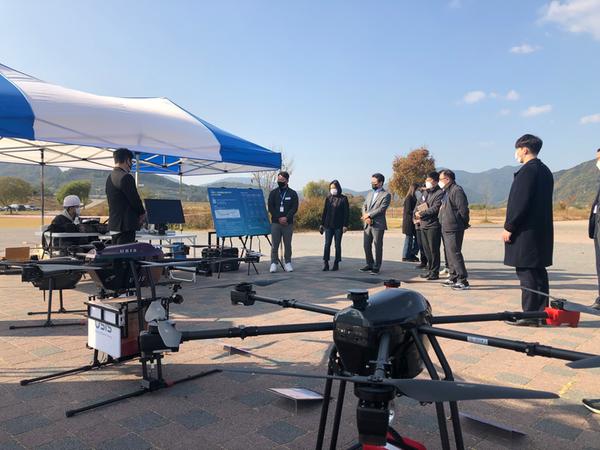 창원시, &lsquo;드론산업 육성 첫걸음&rsquo; 드론 실증 시연회 개최 창원시, ‘드론산업 육성 첫걸음’ 드론 실증 시연회 개최 (전략산업과) (1).jpeg