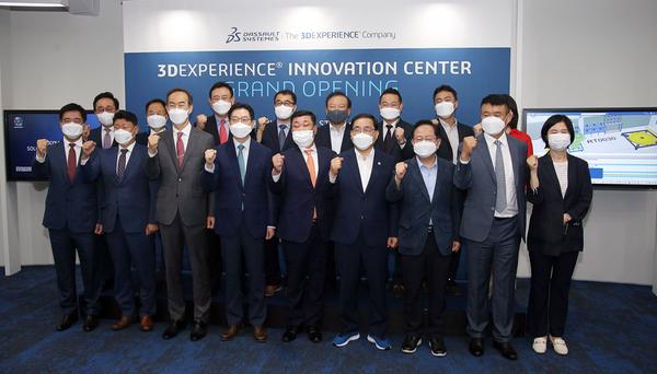 창원서 &lsquo;다쏘시스템 3D익스피리언스 이노베이션센터&rsquo; 개소 창원서 ‘다쏘시스템 3D익스피리언스 이노베이션센터’ 개소 (산업혁신과) (2).jpg