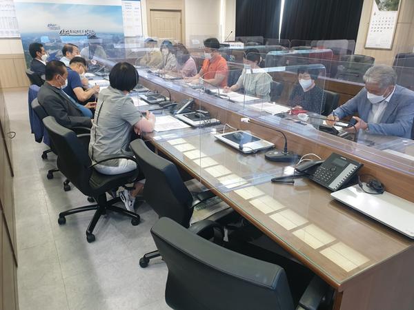 창원시, 코로나19 선제 대응 위해 유흥지부와 간담회 실시창원시, 코로나19 선제 대응 위해 유흥지부와 간담회 실시 (보건위생과) (1).jpeg
