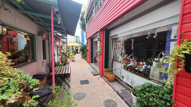 [원더풀창원] 세월과 새로움이 공존하는 골목 여행 