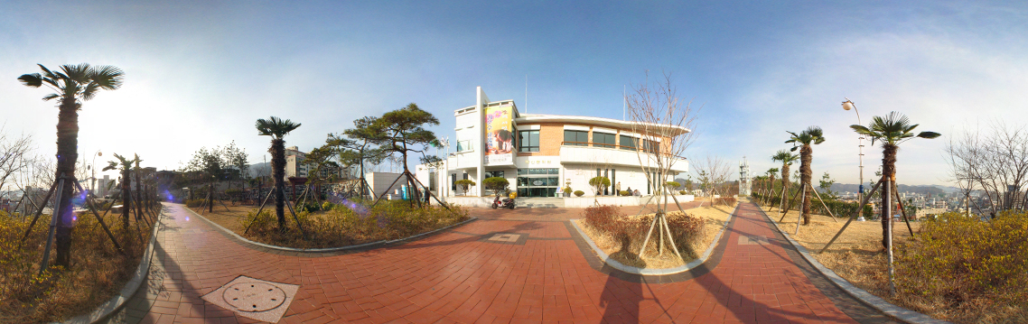 출입구전경
